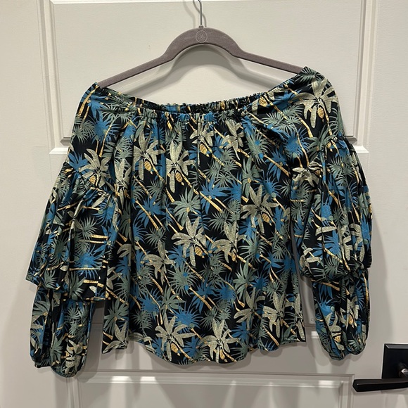 Petersyn Lily Blouse - Picture 6 of 12